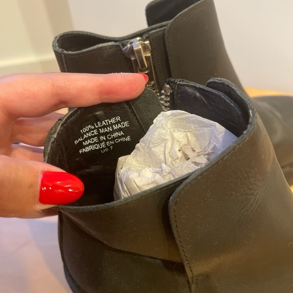 UNIF Platform Boots - Picture 5 of 5